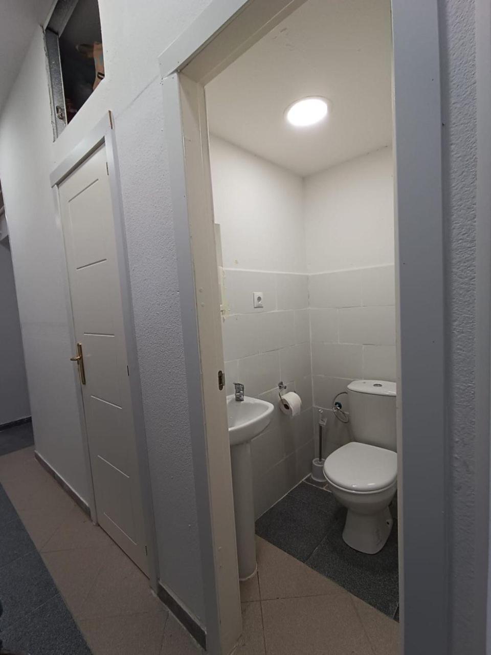Parsa Residencial House Ξενοδοχείο Μαδρίτη Εξωτερικό φωτογραφία