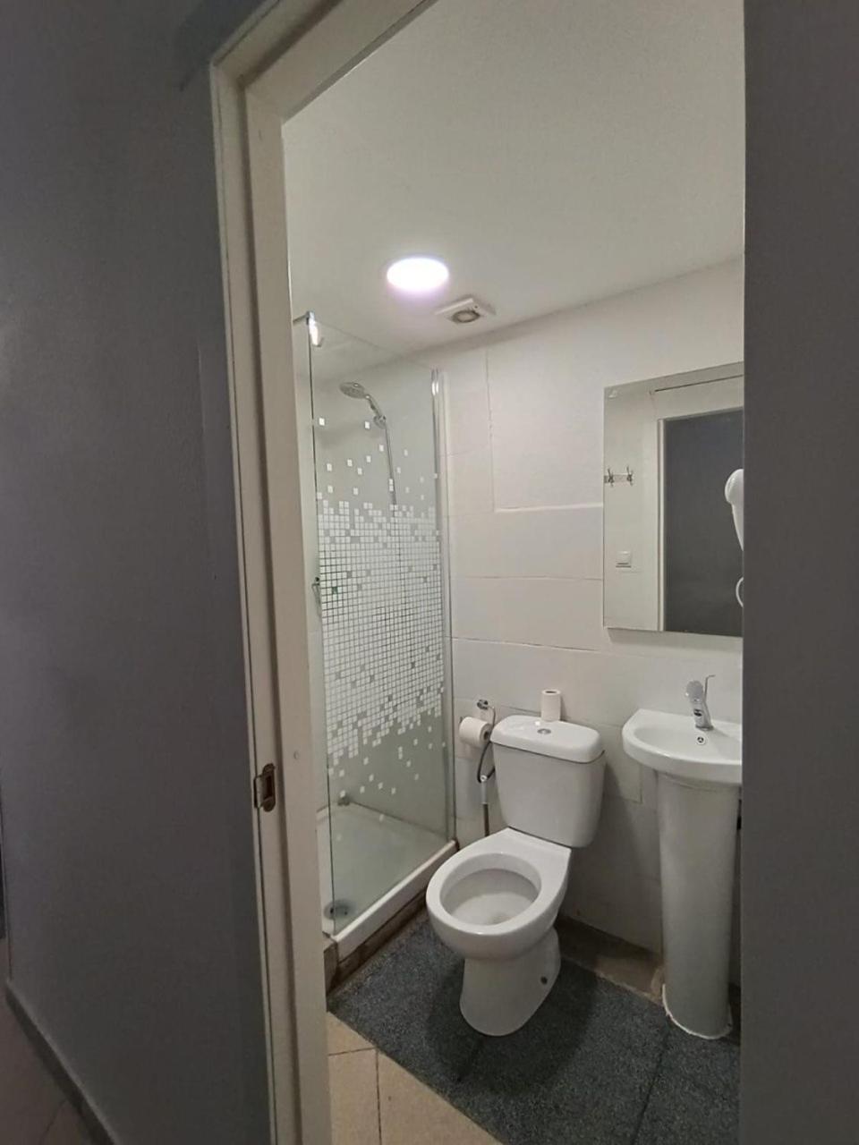 Parsa Residencial House Ξενοδοχείο Μαδρίτη Εξωτερικό φωτογραφία