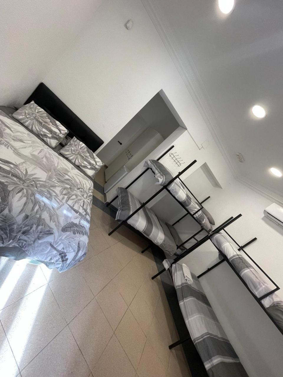Parsa Residencial House Ξενοδοχείο Μαδρίτη Εξωτερικό φωτογραφία